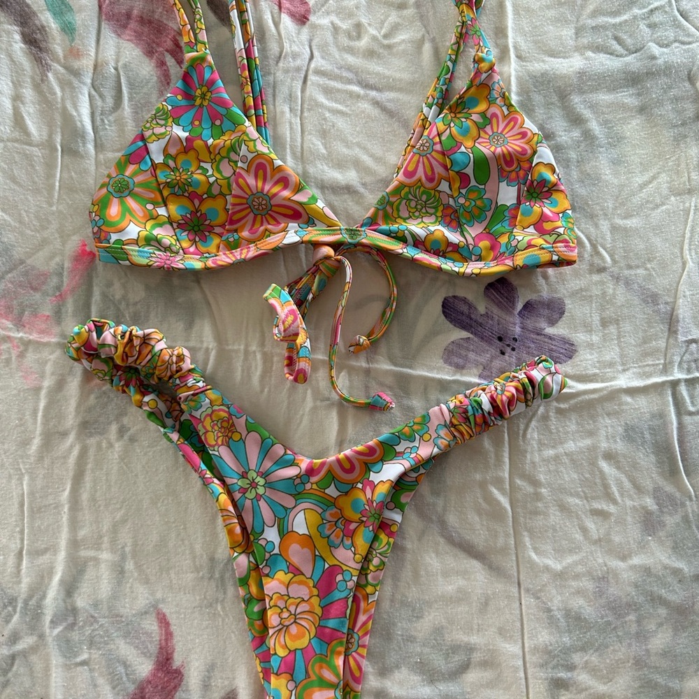 Kulani Kinis Bikini
